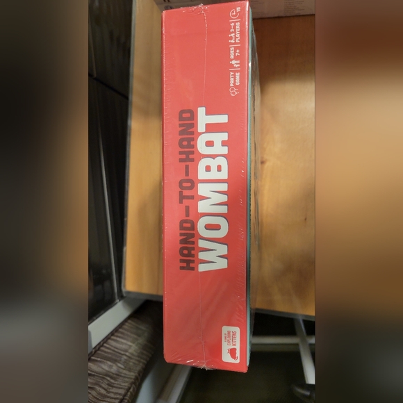 NWT Hand-to-Hand Wombat board game - Picture 4 of 4